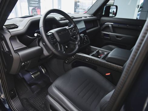 Used 2026 Land Rover Defender 110 OCTA AWD/4WD image 9