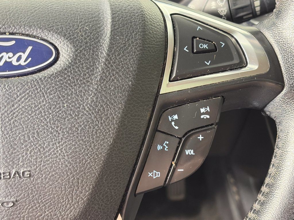 Used 2018 Ford Fusion SE w/ Equipment Group 602A FWD image 18
