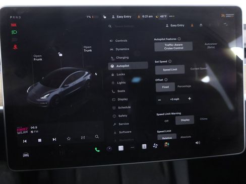 Used 2023 Tesla Model 3 Standard Range image 41