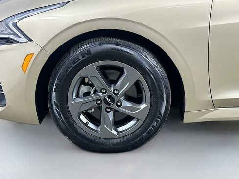 Used 2022 Kia K5 LXS image 8