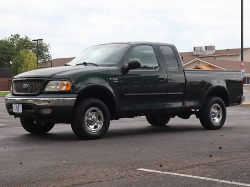 Used 2003 Ford F150 XLT AWD/4WD image 12