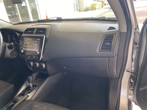 Used 2021 Mitsubishi Outlander Sport SE image 17