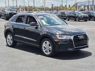Used 2017 Audi Q3 2.0T Premium Plus w/ Premium Plus Package FWD video 3
