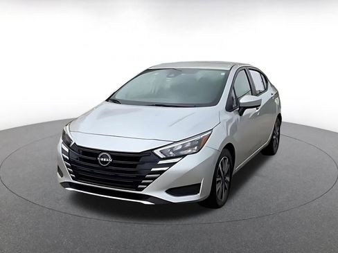 Used 2025 Nissan Versa SV FWD image 7
