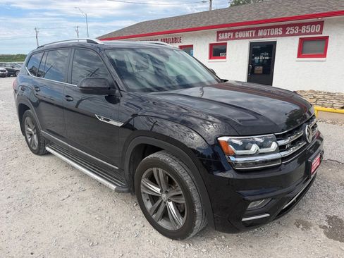 Used 2018 Volkswagen Atlas SEL w/ R-Line Package AWD/4WD image 1