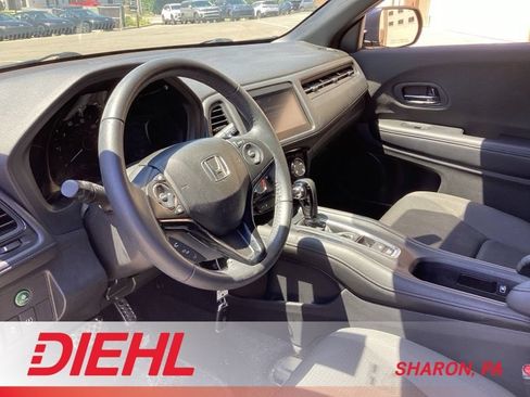 Used 2019 Honda HR-V Sport image 10