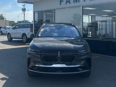 Used 2024 Lincoln Nautilus Black Label AWD/4WD image 2