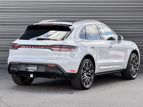 Certified 2026 Porsche Macan image 7
