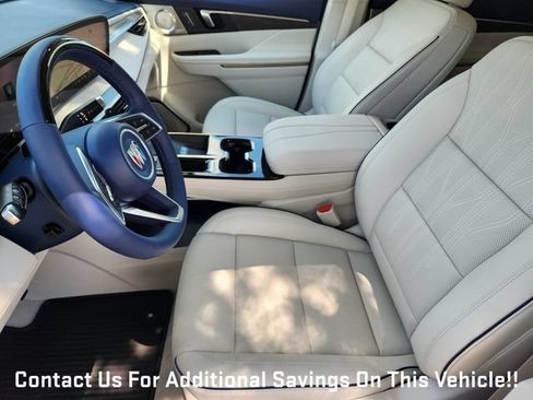 New 2026 Buick Enclave Avenir w/ Super Cruise Package FWD image 9