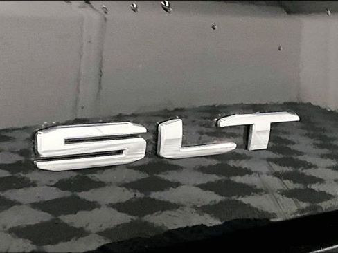 Used 2024 GMC Sierra 1500 SLT w/ SLT Premium Plus Package image 9