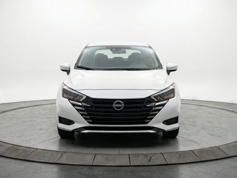 Used 2025 Nissan Versa SV FWD image 2