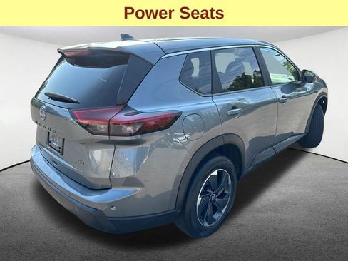 Used 2025 Nissan Rogue SV AWD/4WD image 10