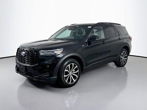 Used 2026 Ford Explorer ST-Line AWD/4WD image 4