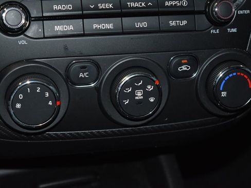 Used 2017 Kia Forte S w/ S Technology Package image 14