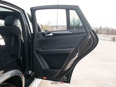 Used 2019 Mercedes-Benz GLE 43 AMG 4MATIC image 44