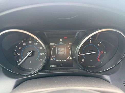 Used 2017 Jaguar XF Premium AWD/4WD image 21