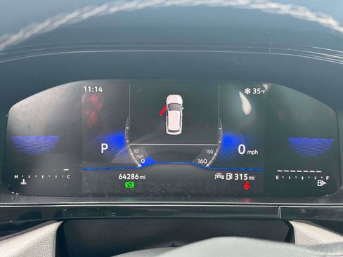 Used 2024 Volkswagen Taos S image 23