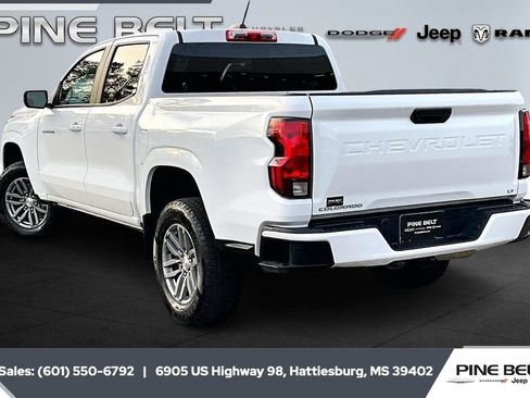 Used 2024 Chevrolet Colorado LT image 2