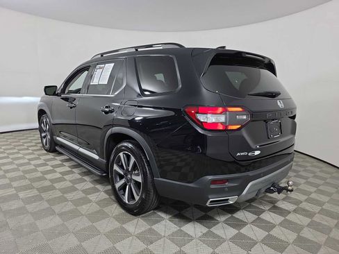 Used 2023 Honda Pilot Elite image 6