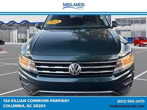 Used 2019 Volkswagen Tiguan SEL FWD image 2