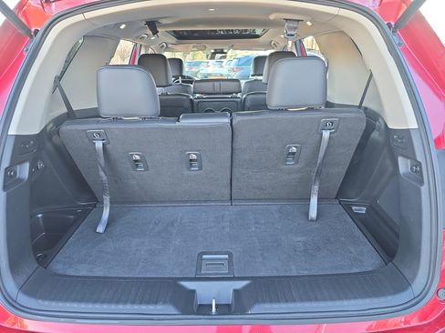 Used 2024 Honda Pilot Touring image 14