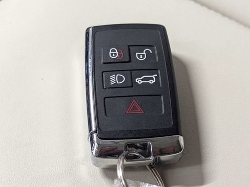 Used 2023 Land Rover Range Rover SE AWD/4WD image 23
