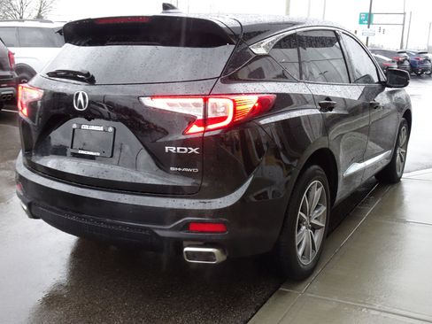 Used 2023 Acura RDX AWD w/ Technology Package image 5