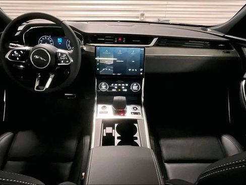 New 2024 Jaguar XF R-Dynamic SE image 6