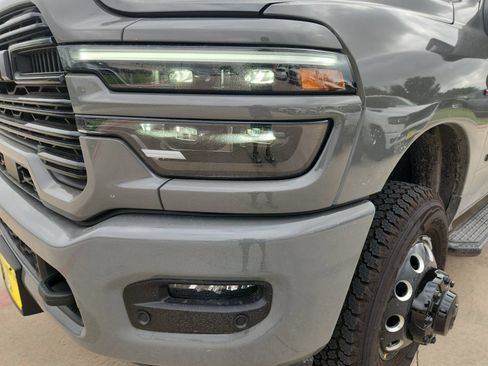 New 2026 RAM 3500 Laramie AWD/4WD image 9