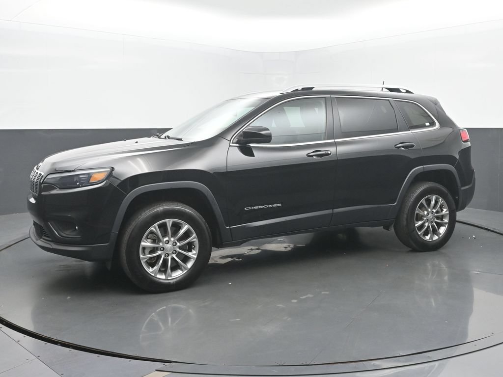 Used 2021 Jeep Cherokee Latitude Lux w/ Sun & Sound Group AWD/4WD image 2
