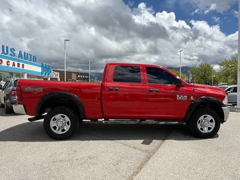 Used 2018 RAM 2500 Tradesman w/ Chrome Appearance Group AWD/4WD image 9