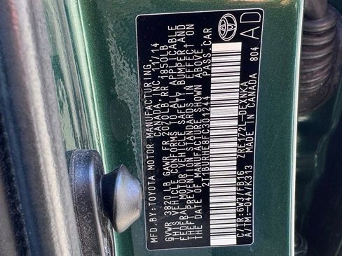 Used 2015 Toyota Corolla LE image 39