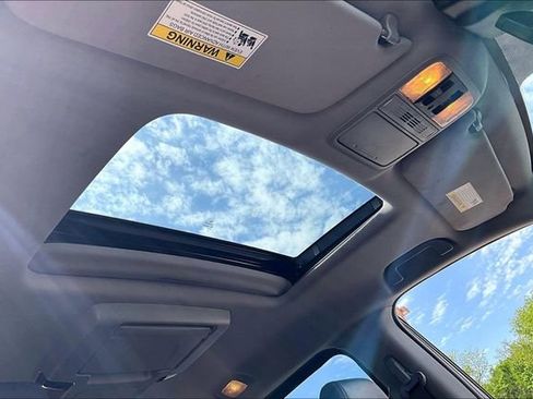 Used 2018 Honda Odyssey EX-L image 25