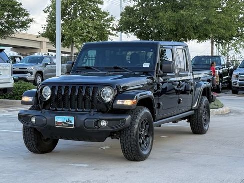 Used 2023 Jeep Gladiator Sport AWD/4WD image 8