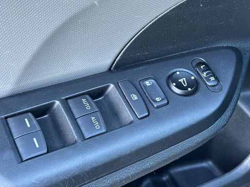 Used 2020 Honda Civic LX image 12