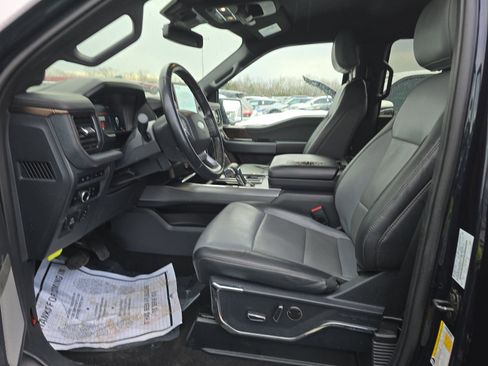 Used 2023 Ford F150 Lightning Lariat image 10