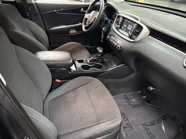 Used 2020 Kia Sorento LX AWD/4WD image 9