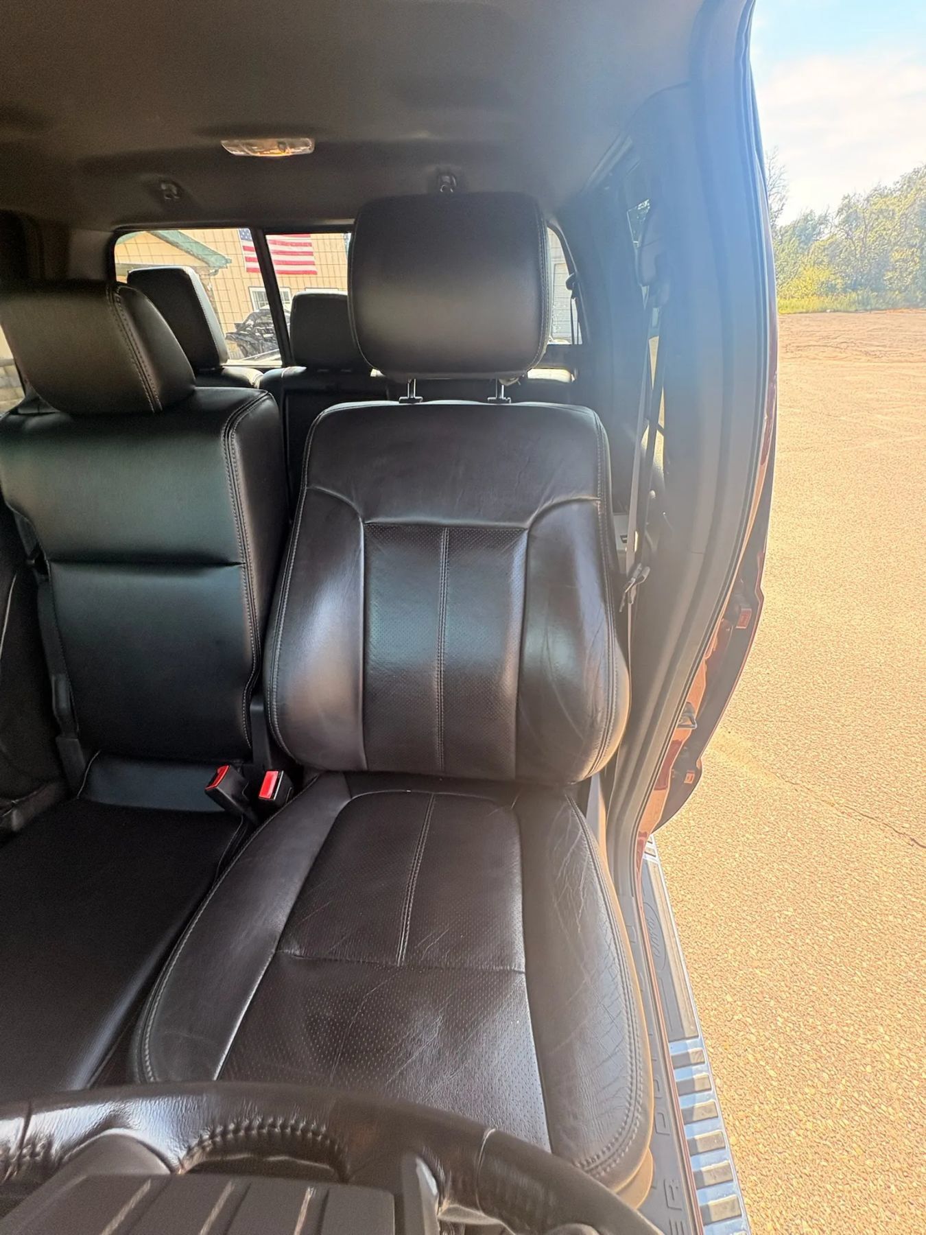 Used 2016 Ford F350 Lariat w/ Lariat Interior Package AWD/4WD image 14