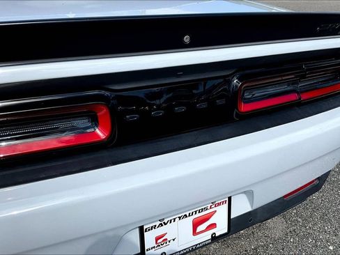 Used 2022 Dodge Challenger SRT Hellcat w/ Plus Package RWD image 23