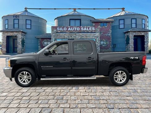 Used 2012 Chevrolet Silverado 1500 LT w/ Interior Plus Package AWD/4WD image 2