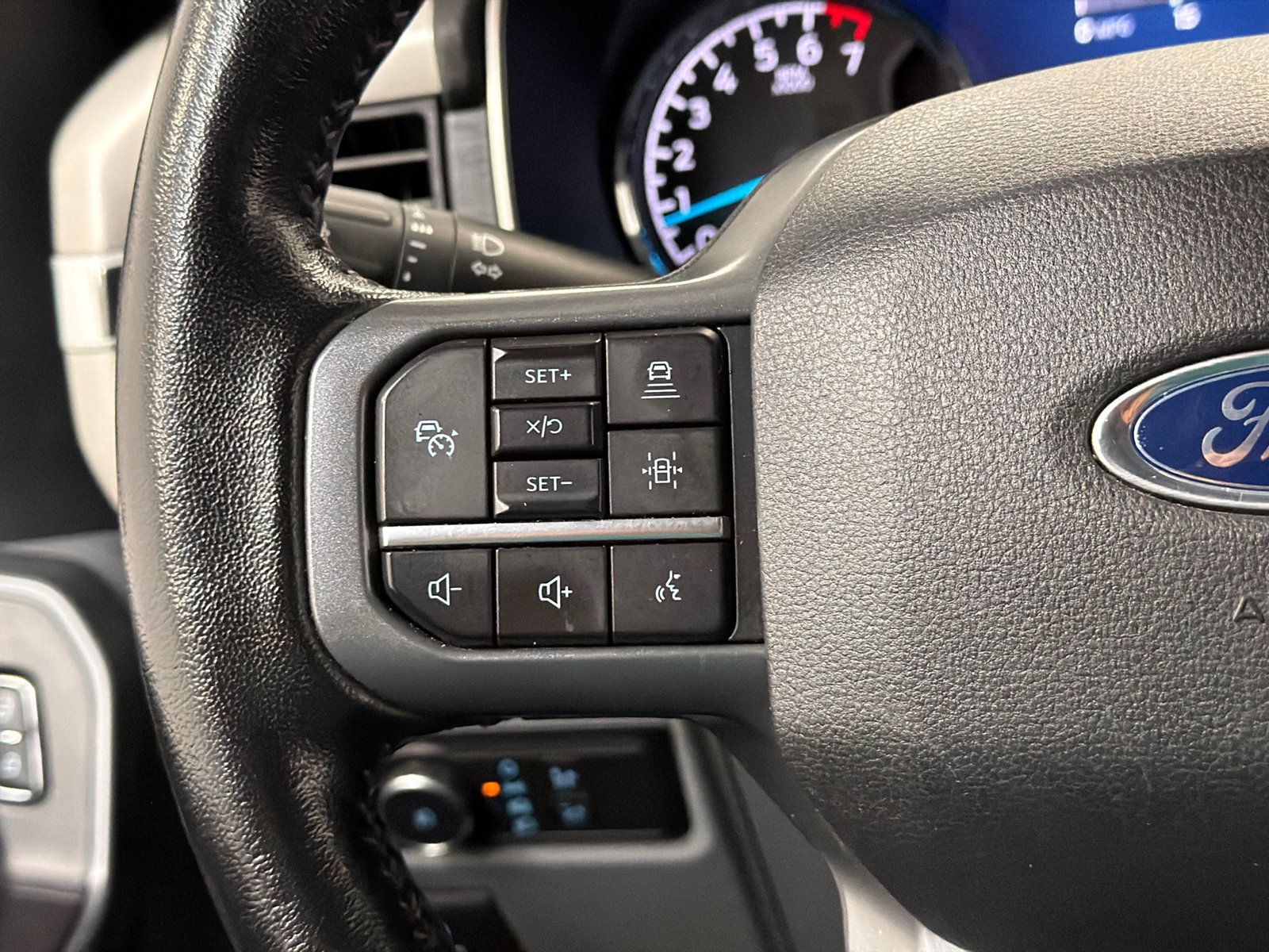 Used 2021 Ford F150 XLT w/ Equipment Group 302A High AWD/4WD image 22