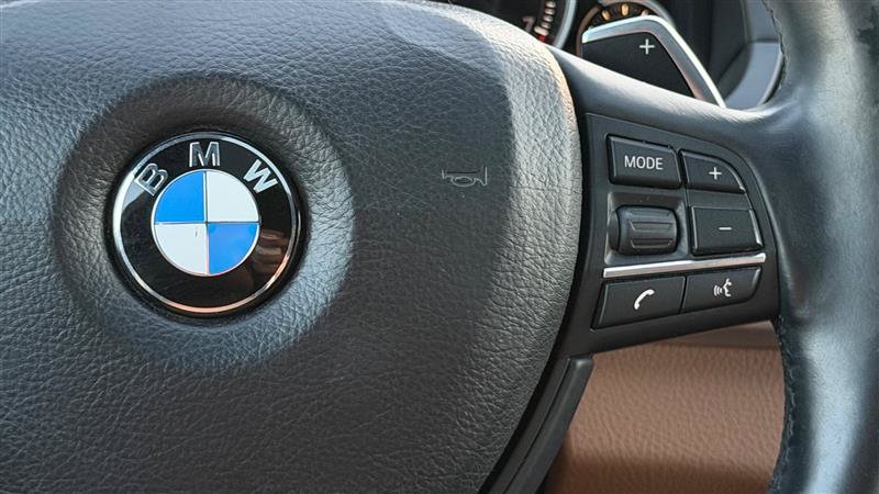 Used 2015 BMW 750i xDrive AWD/4WD image 35