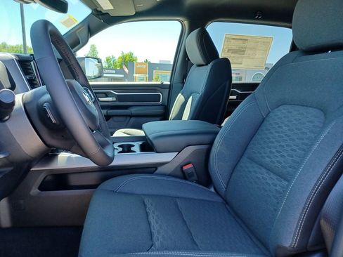 New 2026 RAM 1500 Big Horn AWD/4WD image 8