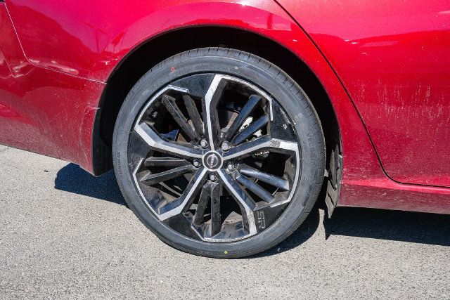 Used 2023 Nissan Altima 2.5 SR FWD image 6
