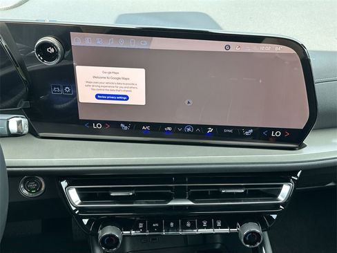 New 2025 Chevrolet Traverse LT w/ Sun and Wheel Package image 21