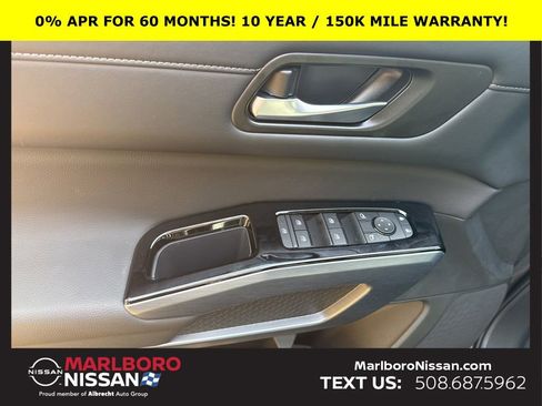 New 2025 Nissan Pathfinder SL image 31