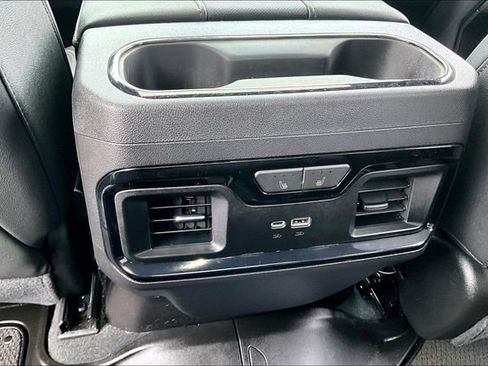 Used 2023 GMC Sierra 1500 AT4 w/ Technology Package image 11