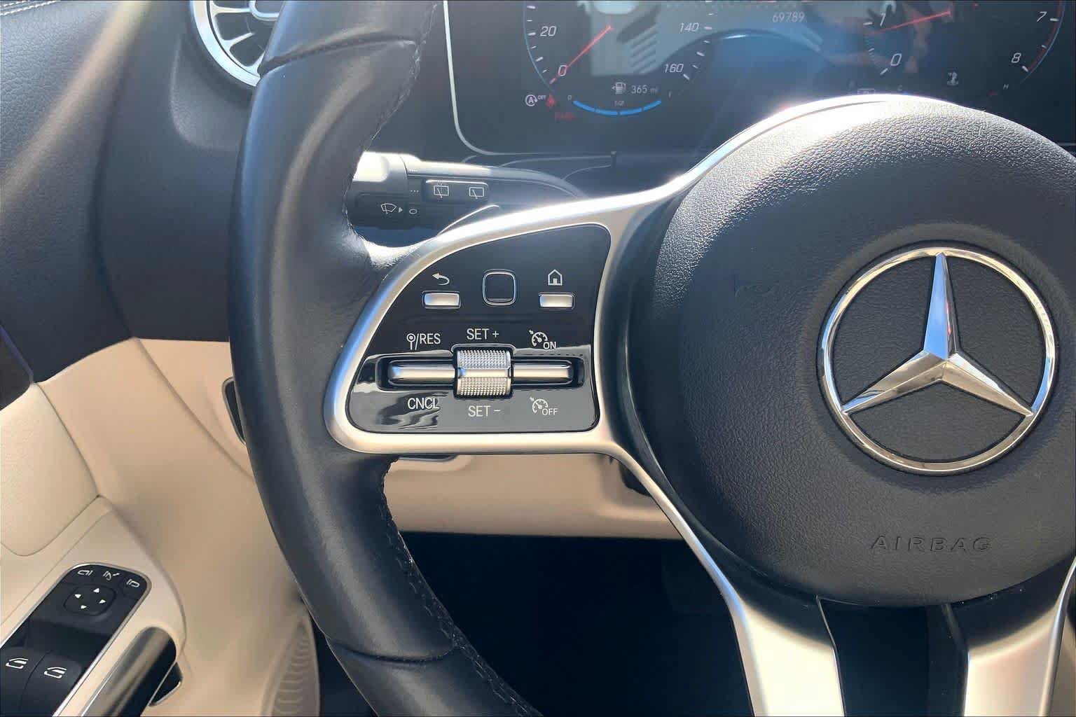 Used 2021 Mercedes-Benz GLA 250 4MATIC image 23