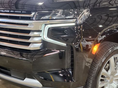 Used 2024 Chevrolet Tahoe High Country w/ Advanced Technology Package AWD/4WD image 16
