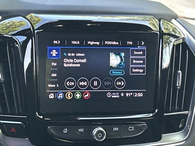 Used 2023 Chevrolet Traverse LT FWD image 27